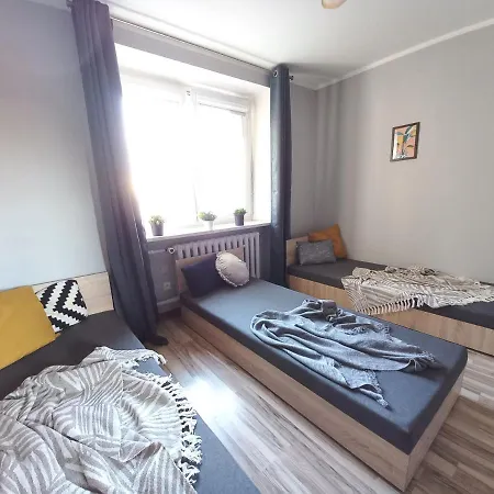 Проживание в семье Tanie Spanie Na Grunwaldzkiej - Zameldowanie Bezobslugowe- *
