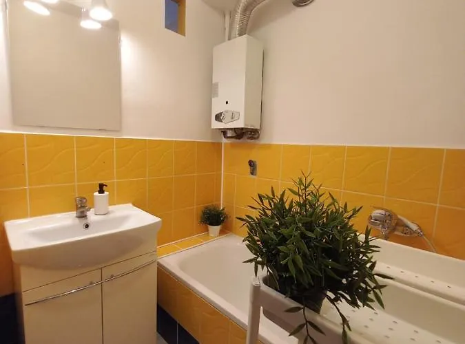 Tanie Spanie Na Grunwaldzkiej - Zameldowanie Bezobslugowe- *